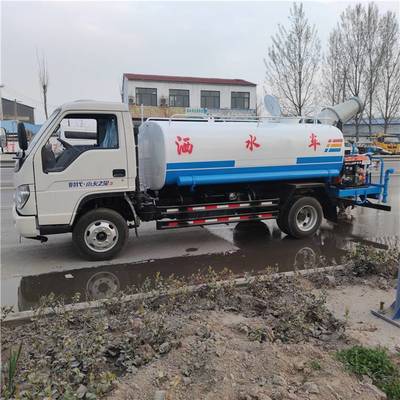 東風(fēng)5方灑水車(chē)水炮車(chē)廠家
